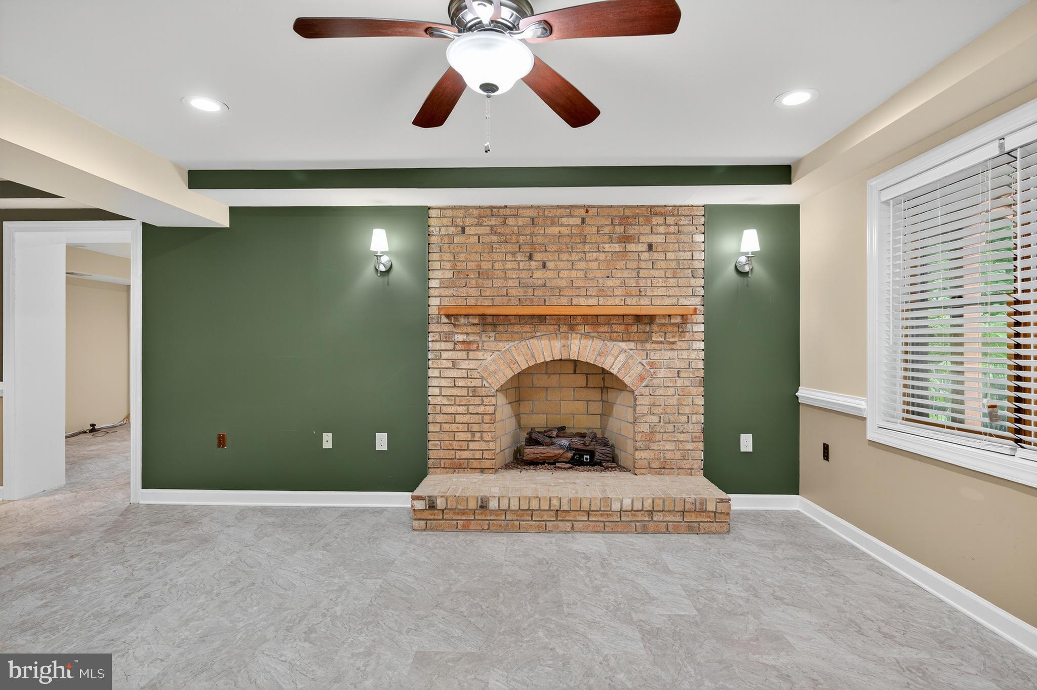 FAIRLAND - Residential Lease