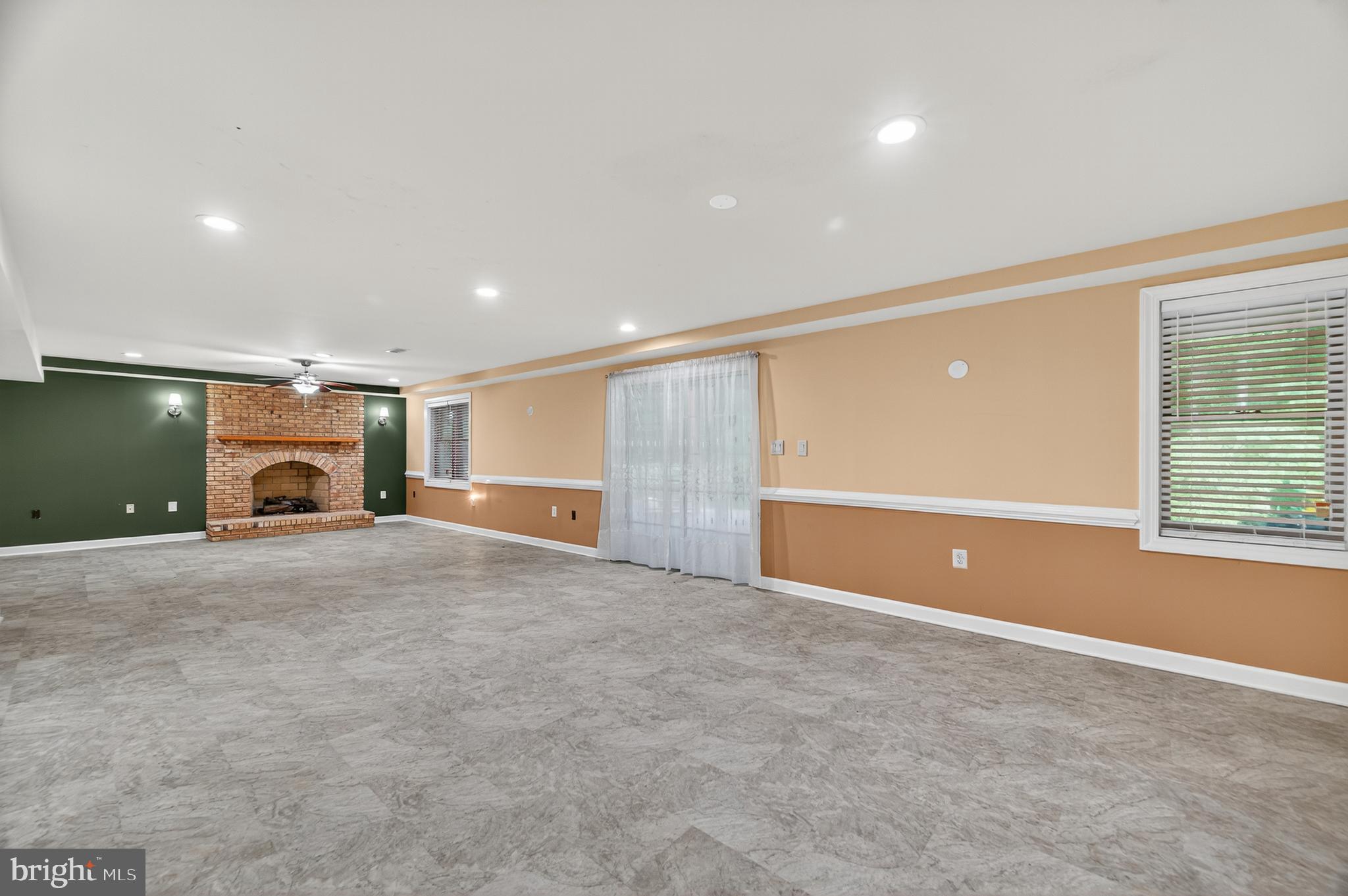 FAIRLAND - Residential Lease