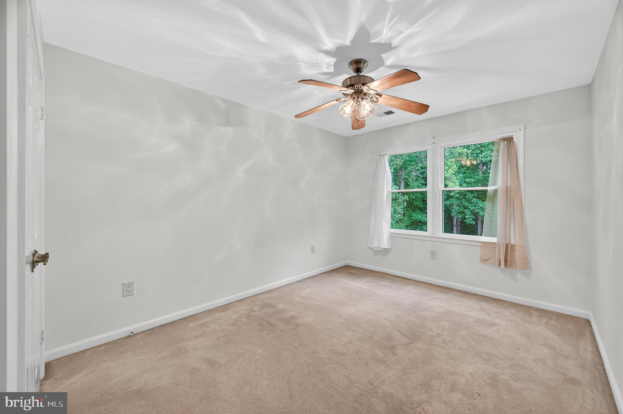 FAIRLAND - Residential Lease