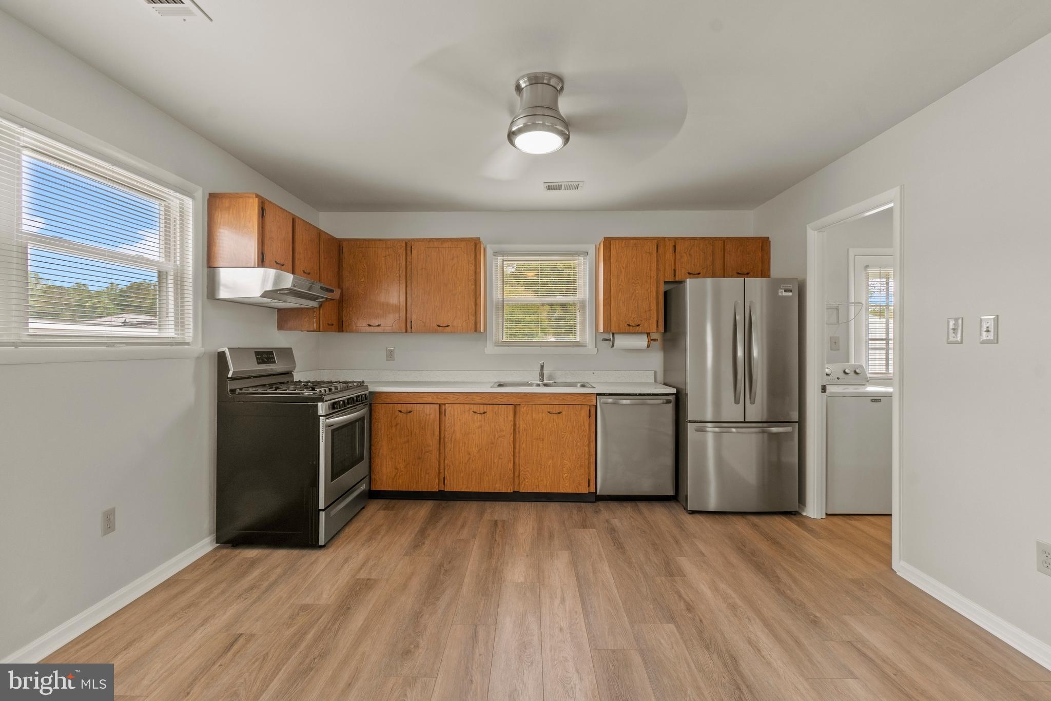 SCHOLAR WOODS - Residential