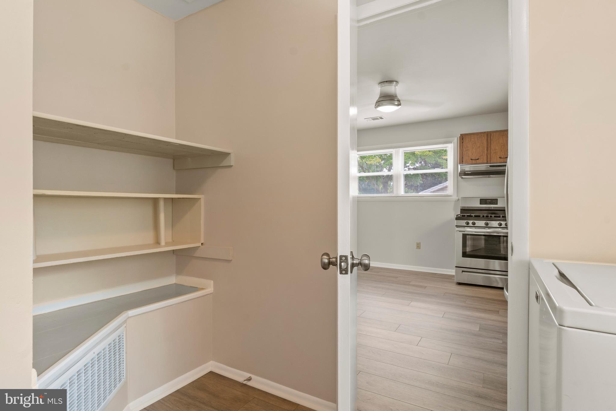 SCHOLAR WOODS - Residential