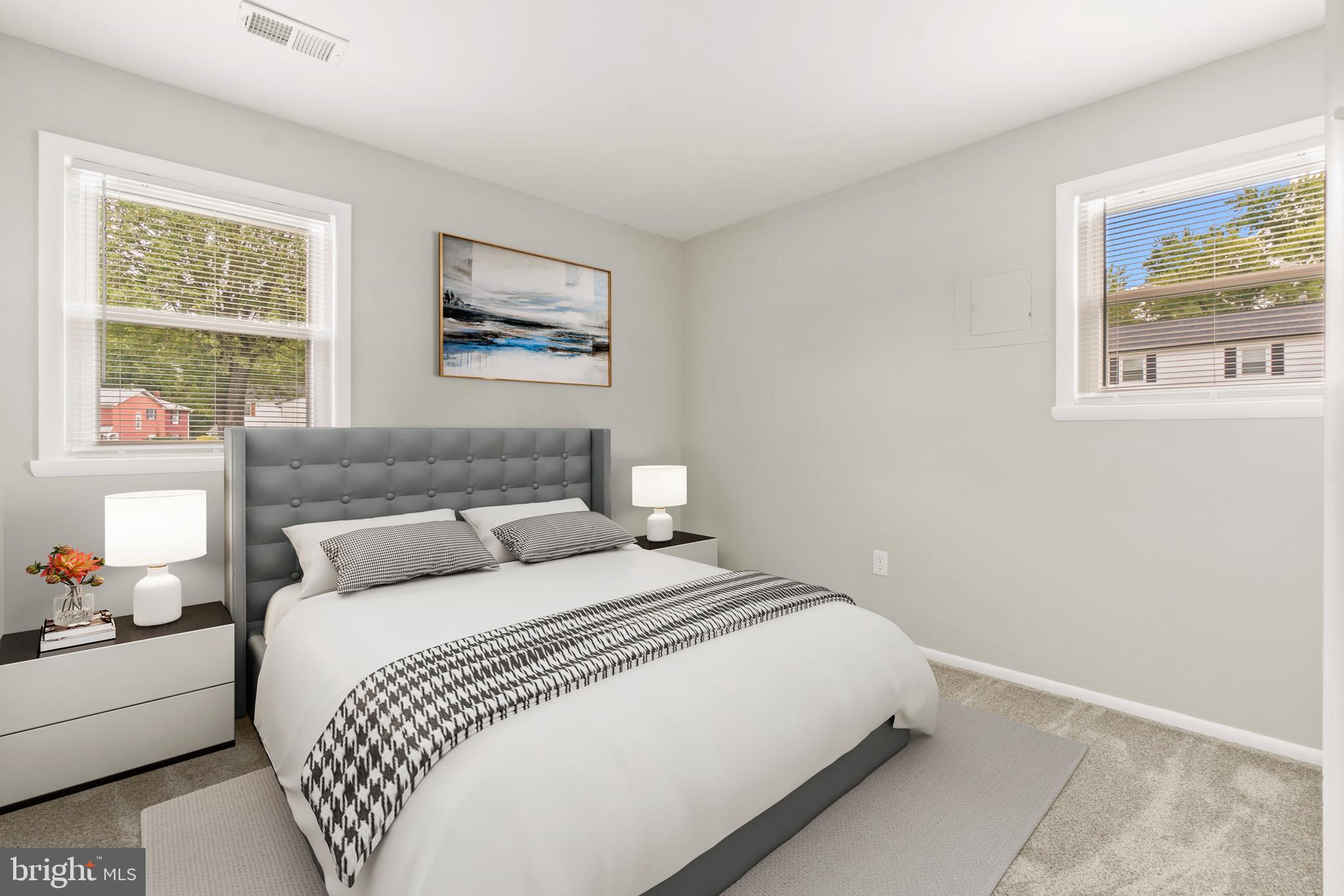 SCHOLAR WOODS - Residential