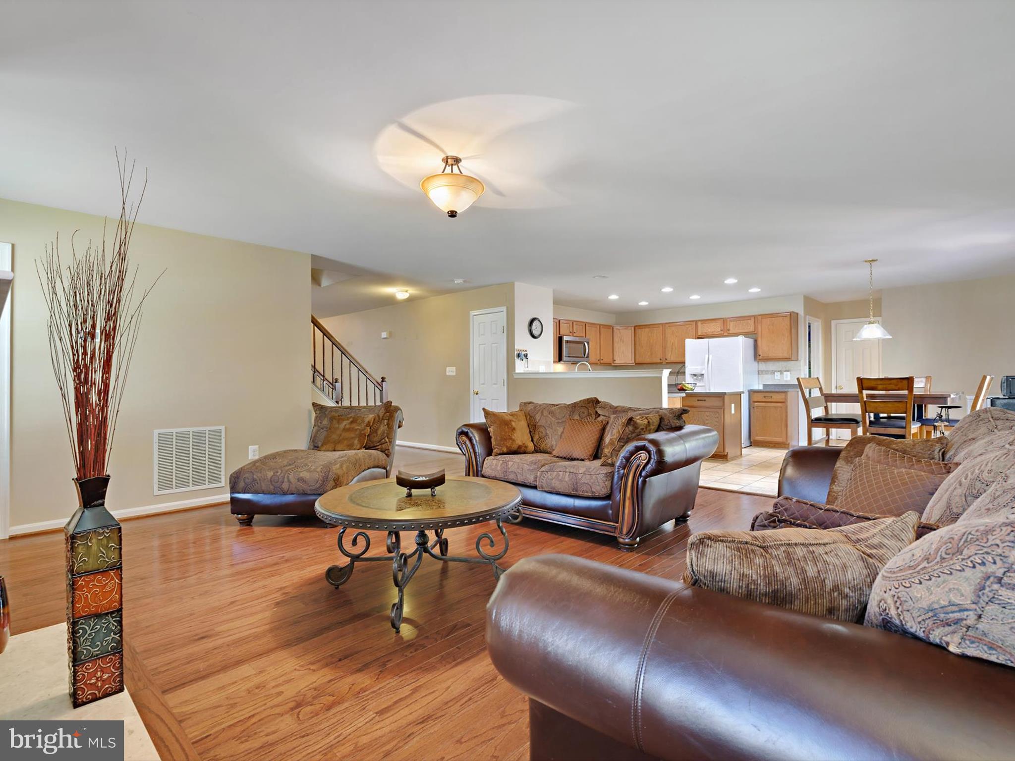 MAPLE GROVE - Residential