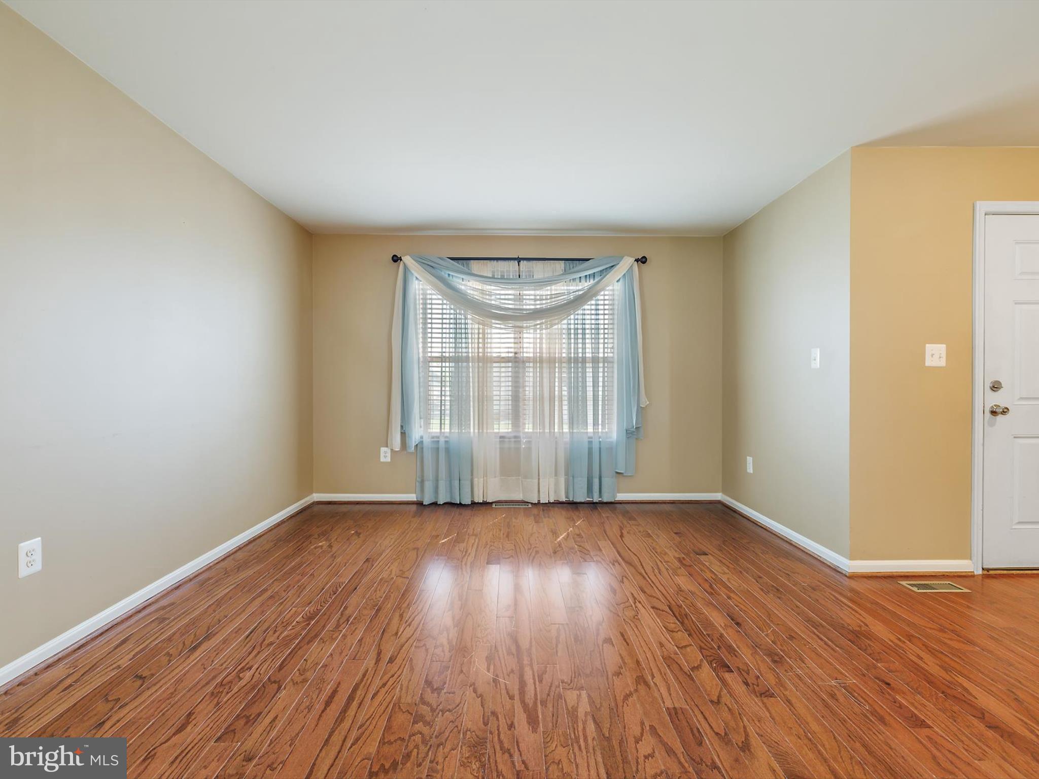 MAPLE GROVE - Residential