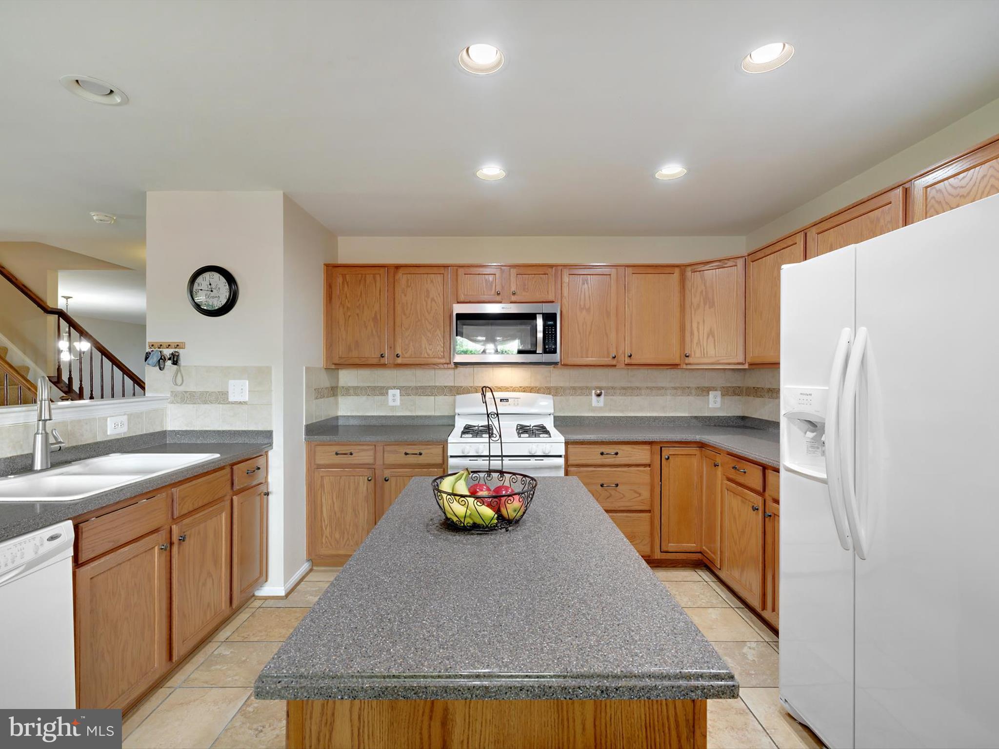 MAPLE GROVE - Residential