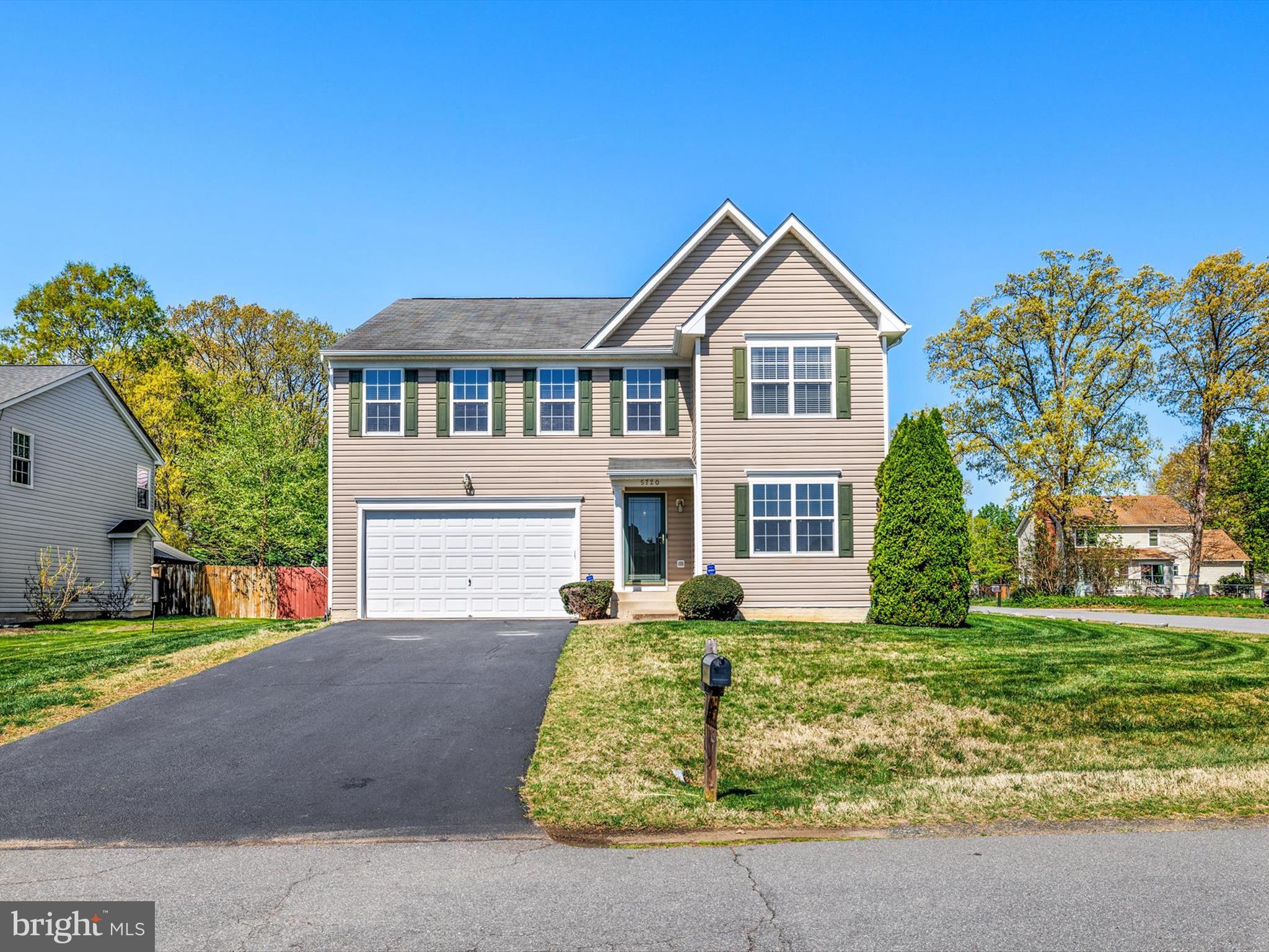 MAPLE GROVE - Residential