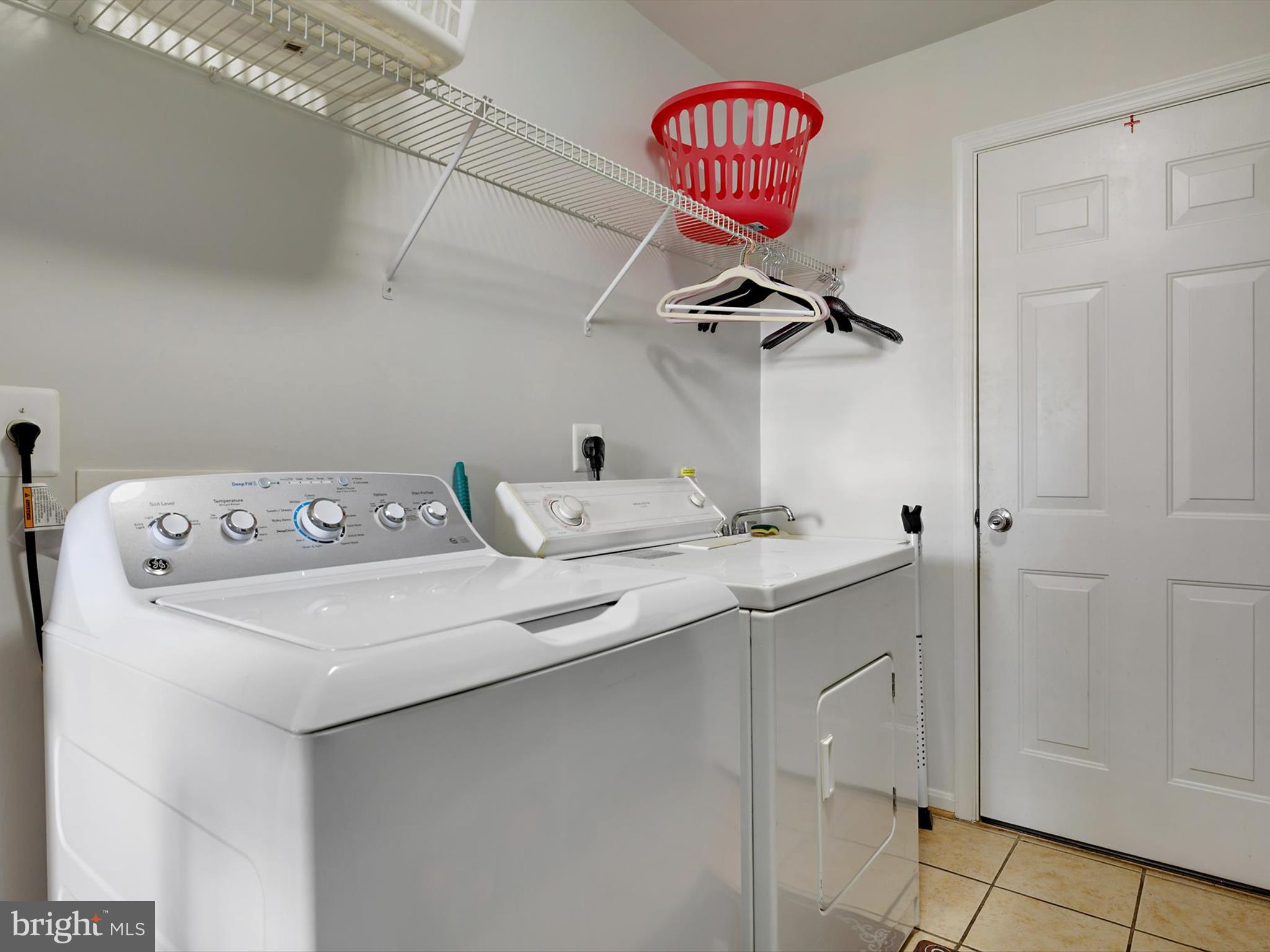 MAPLE GROVE - Residential