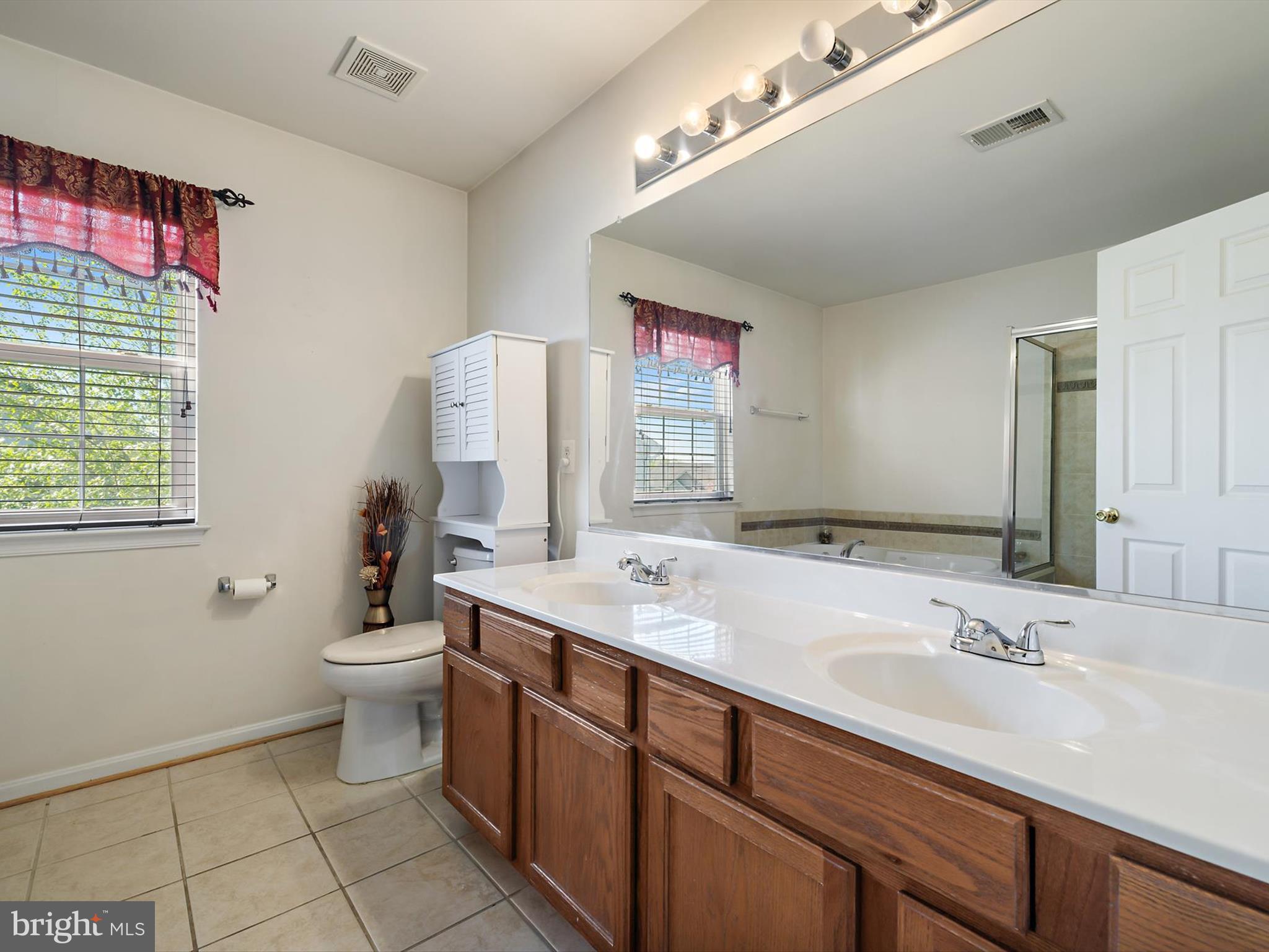 MAPLE GROVE - Residential