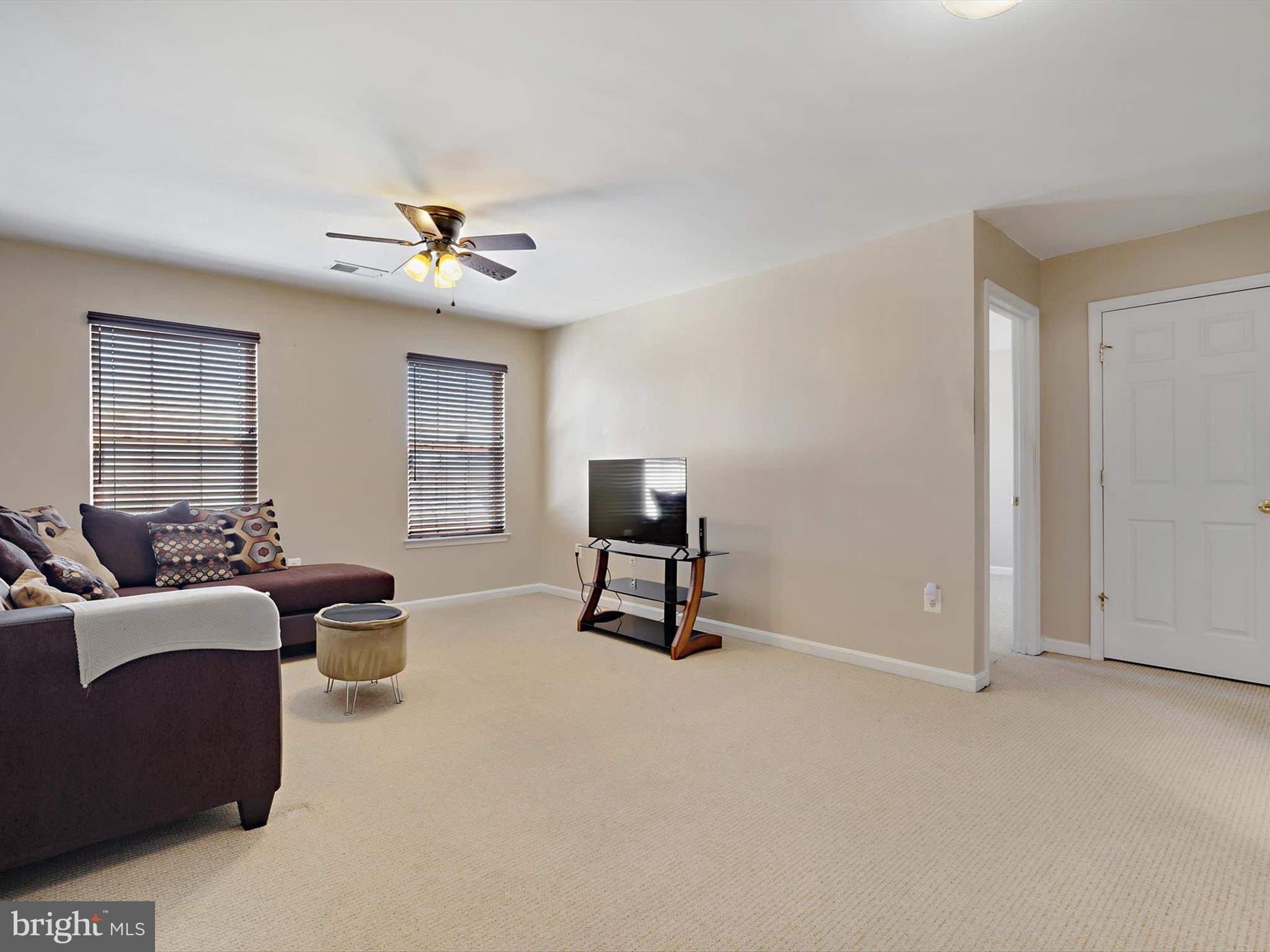 MAPLE GROVE - Residential