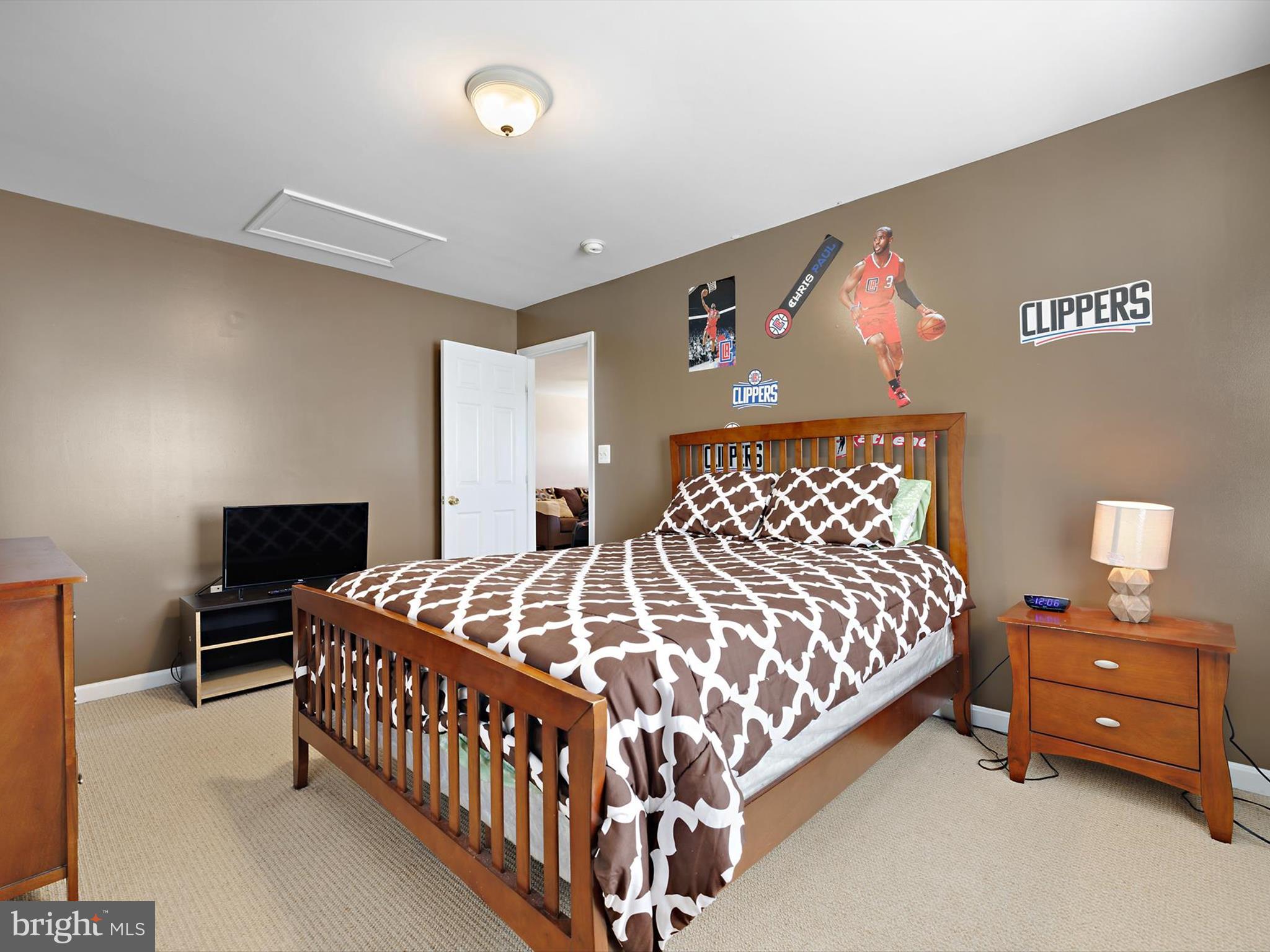 MAPLE GROVE - Residential