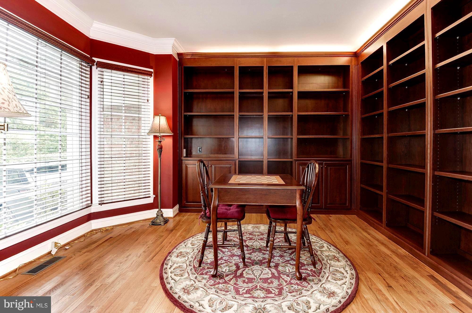 INGLESIDE - Residential