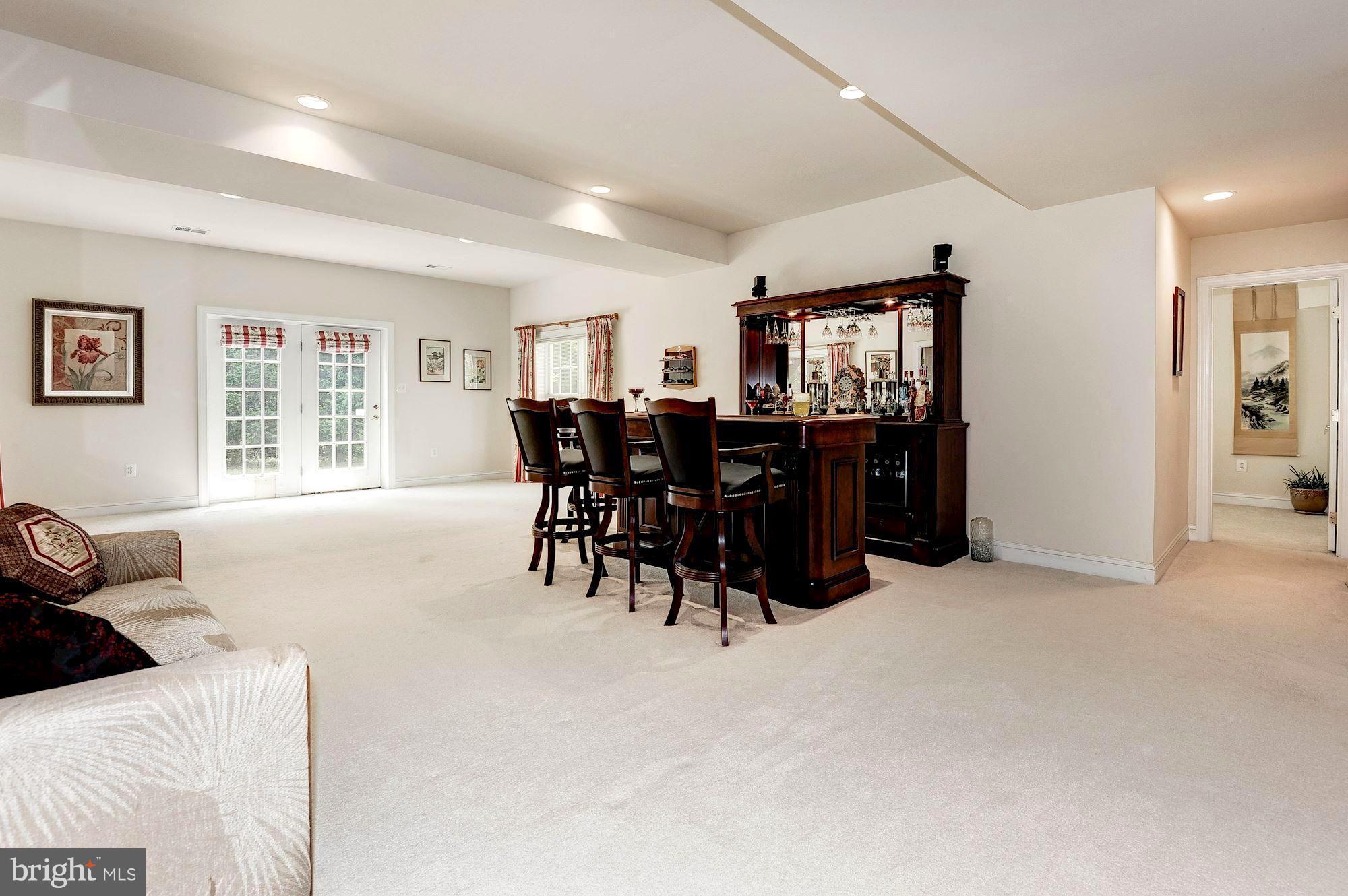 INGLESIDE - Residential