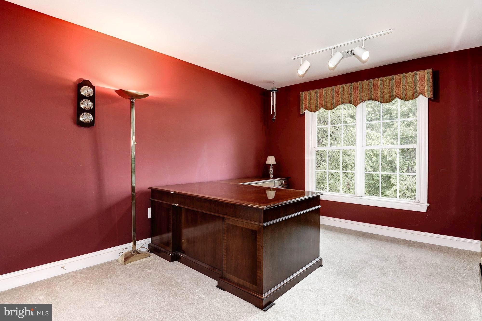 INGLESIDE - Residential