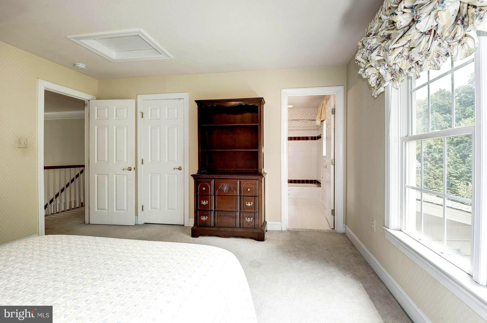 INGLESIDE - Residential