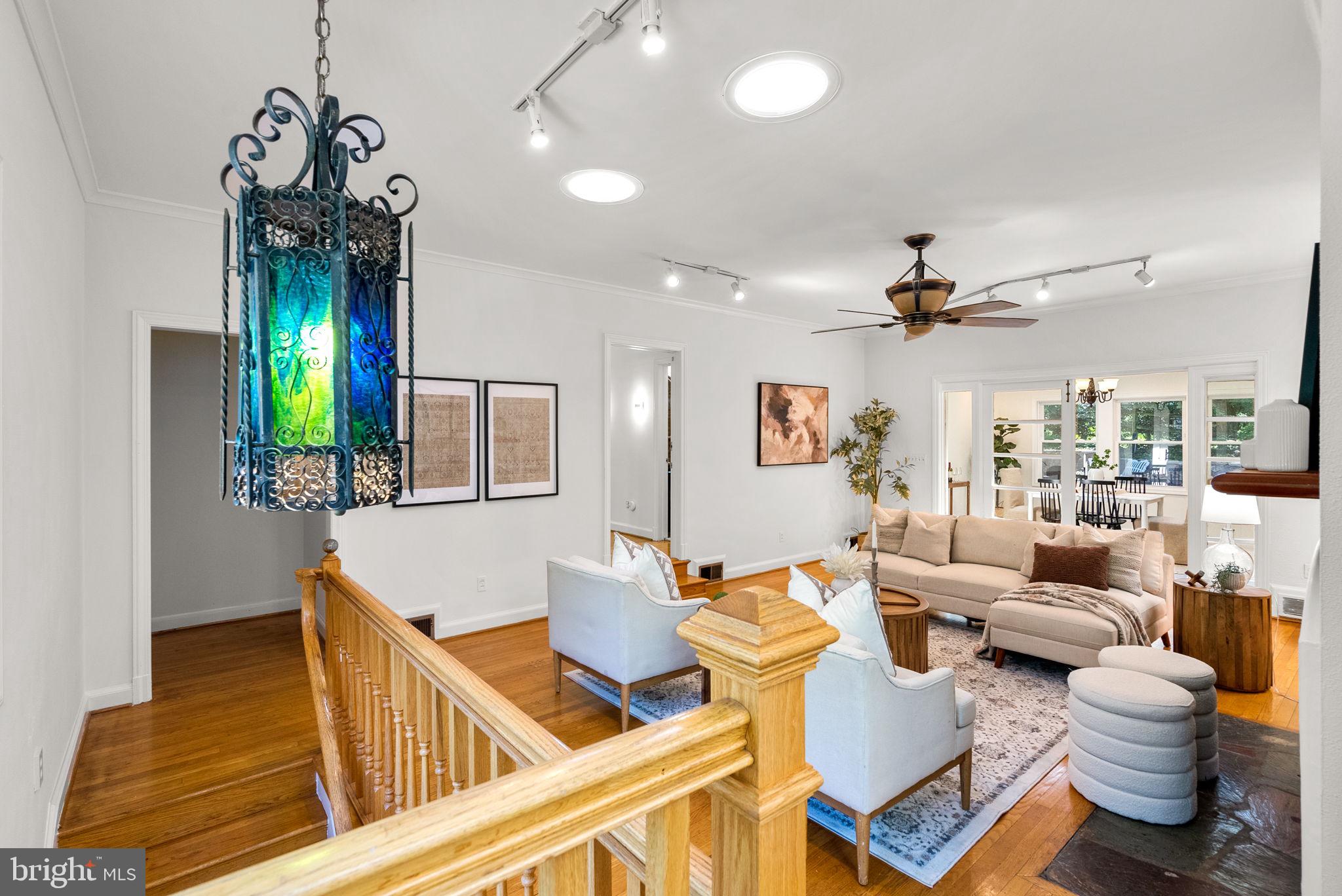 2816 LINDEN LANE