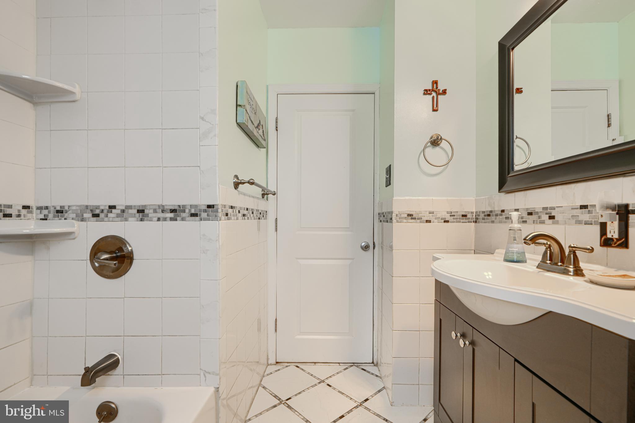 CARNEY/CUB HILL - Residential