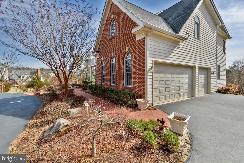 THE WOODS AT BULL RUN - Residential