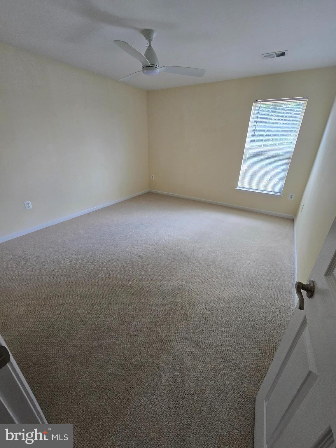 ENGLAND RUN NORTH - Residential Lease