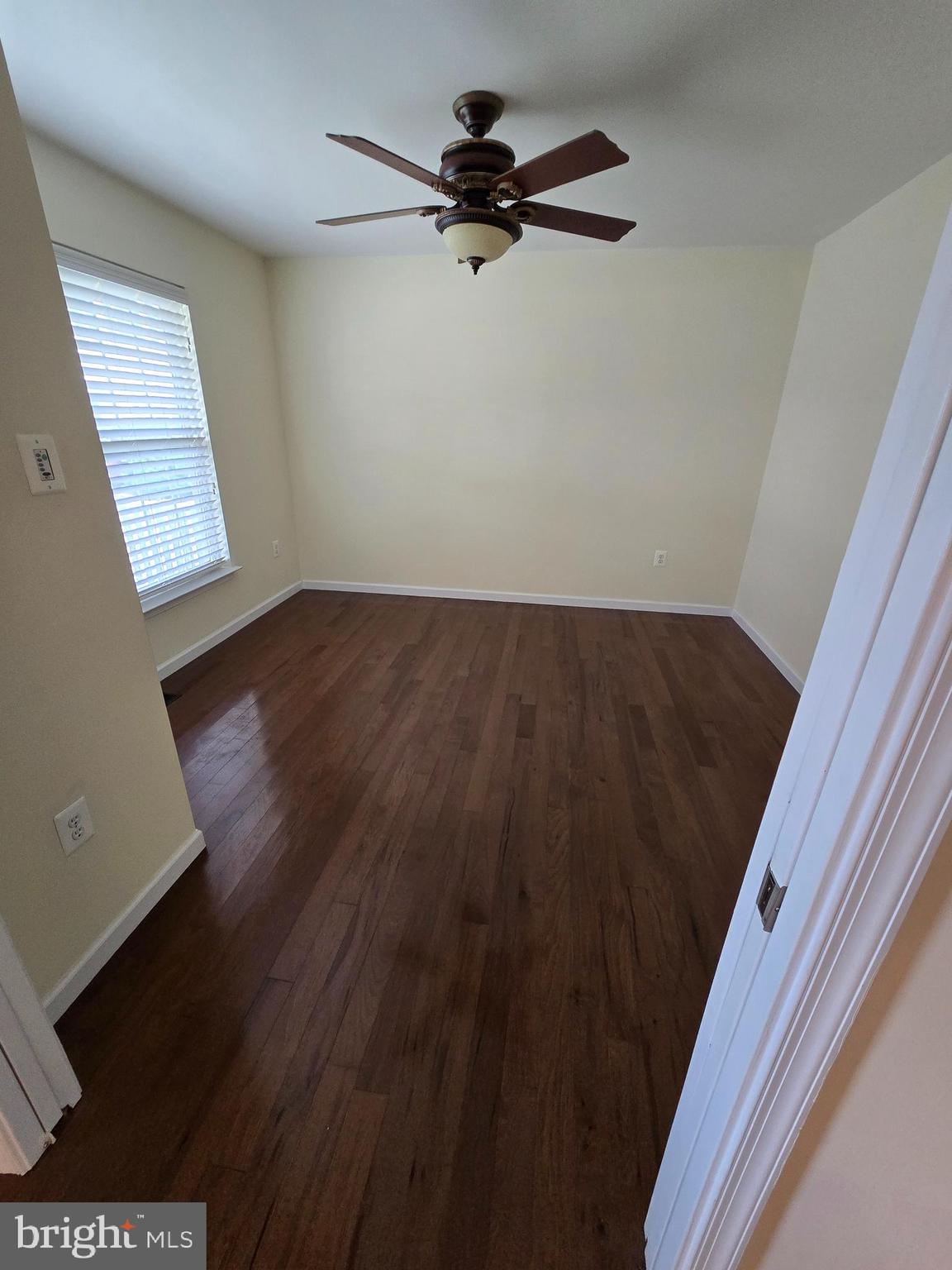 ENGLAND RUN NORTH - Residential Lease