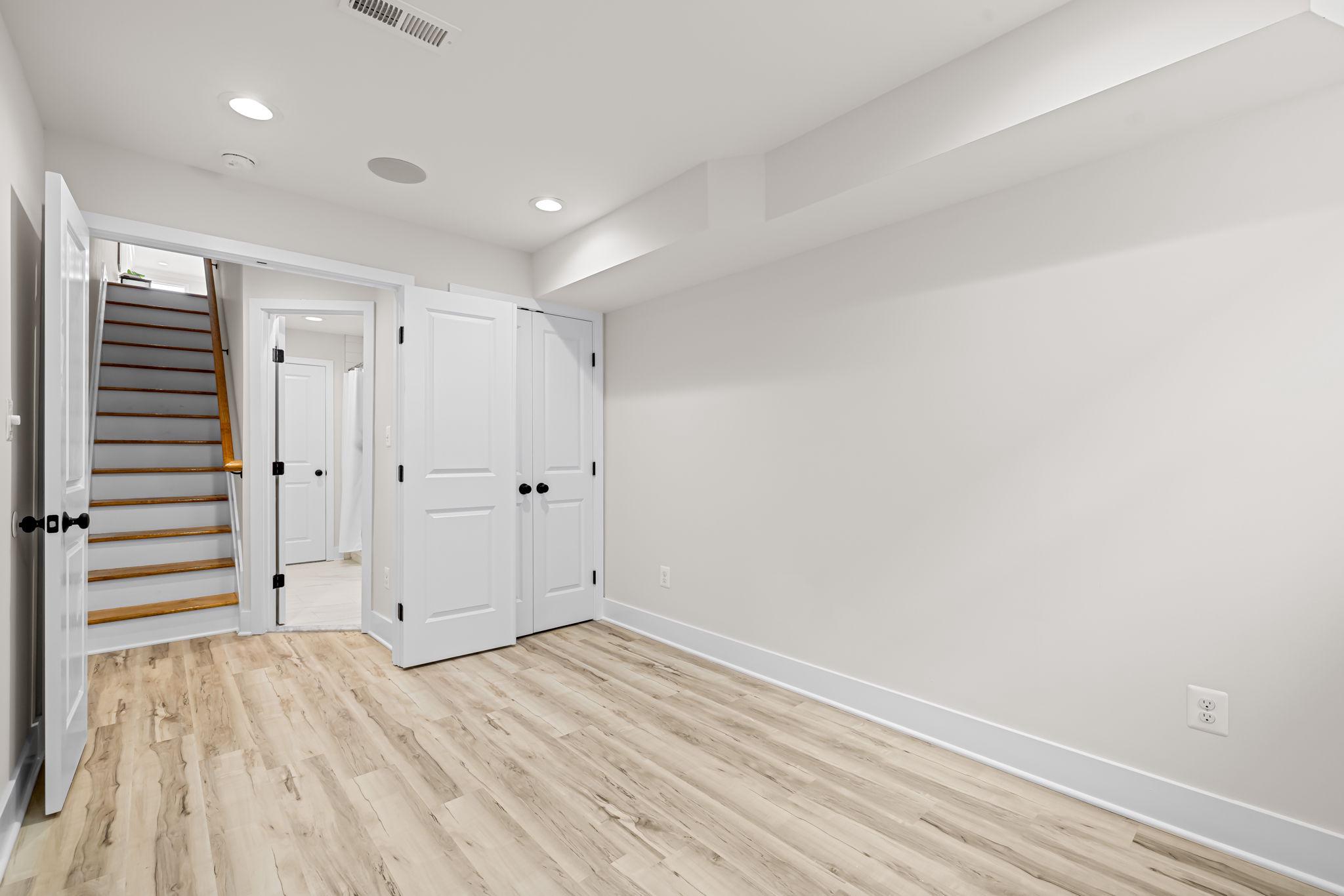 BUTCHERS HILL - Residential