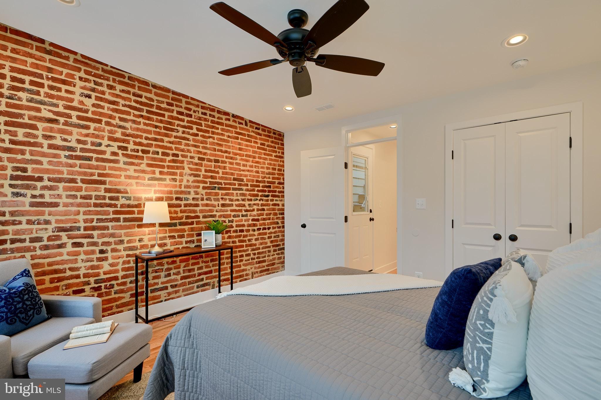 BUTCHERS HILL - Residential