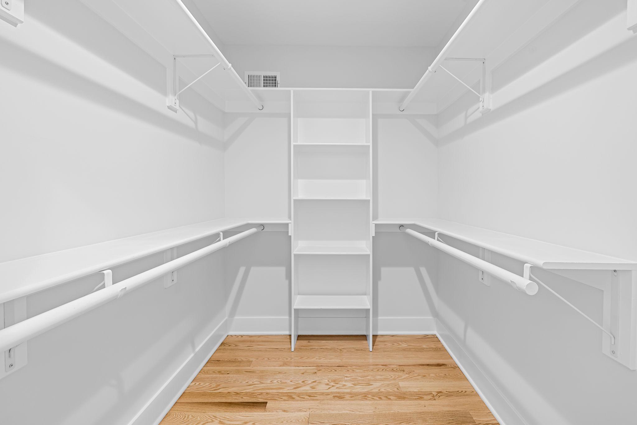 BUTCHERS HILL - Residential