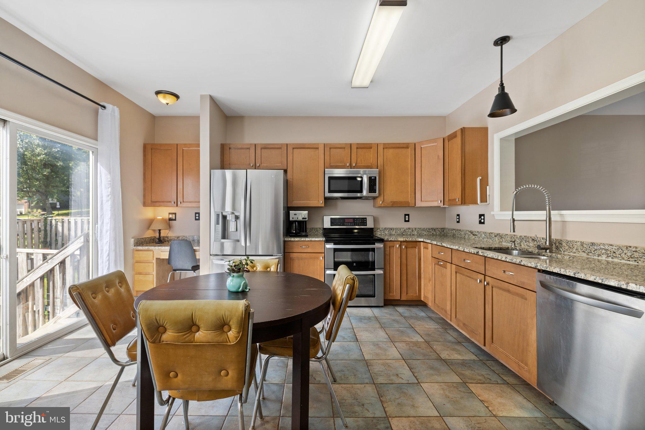 THE MEWS AT MENLOUGH - Residential