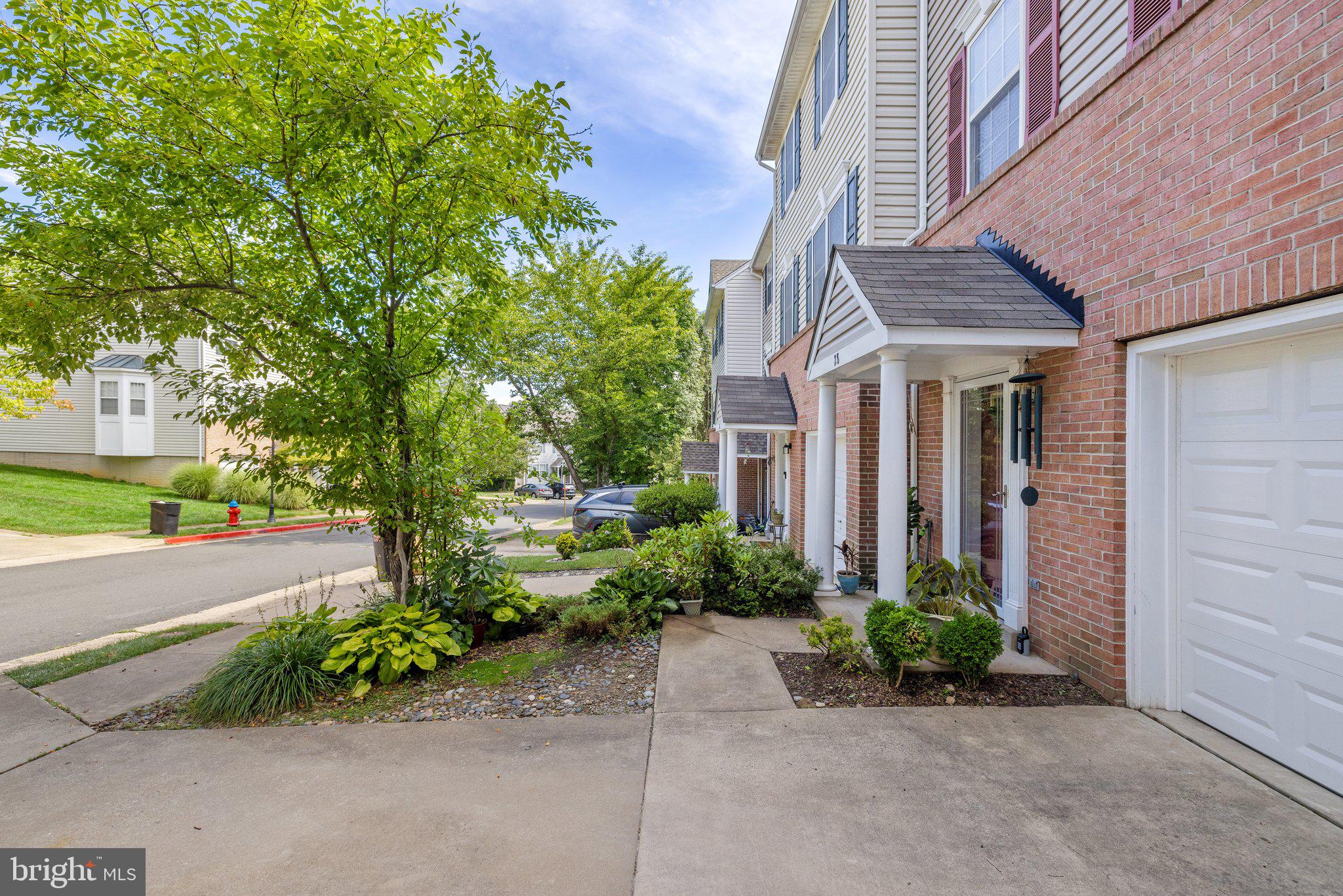 THE MEWS AT MENLOUGH - Residential
