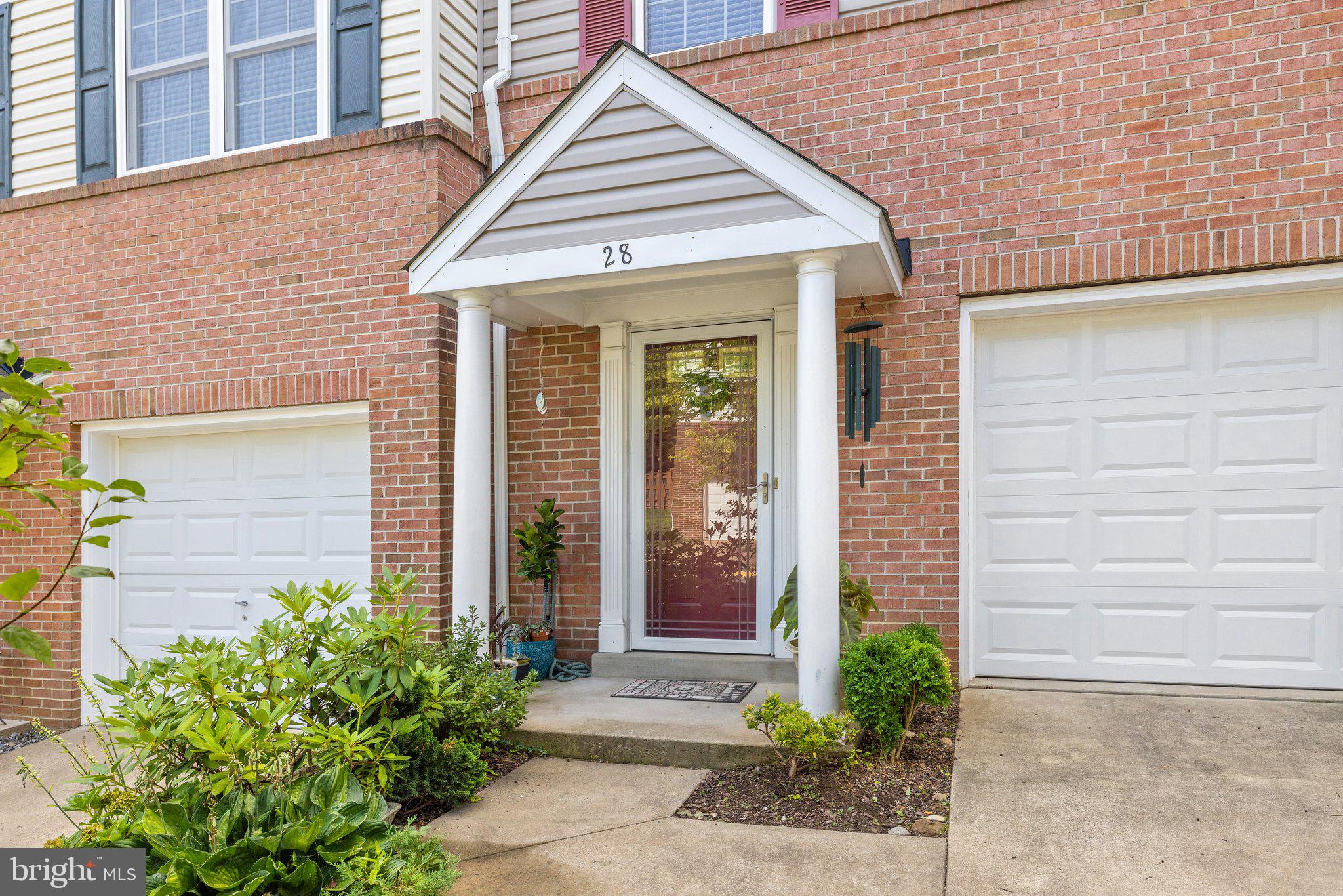 THE MEWS AT MENLOUGH - Residential