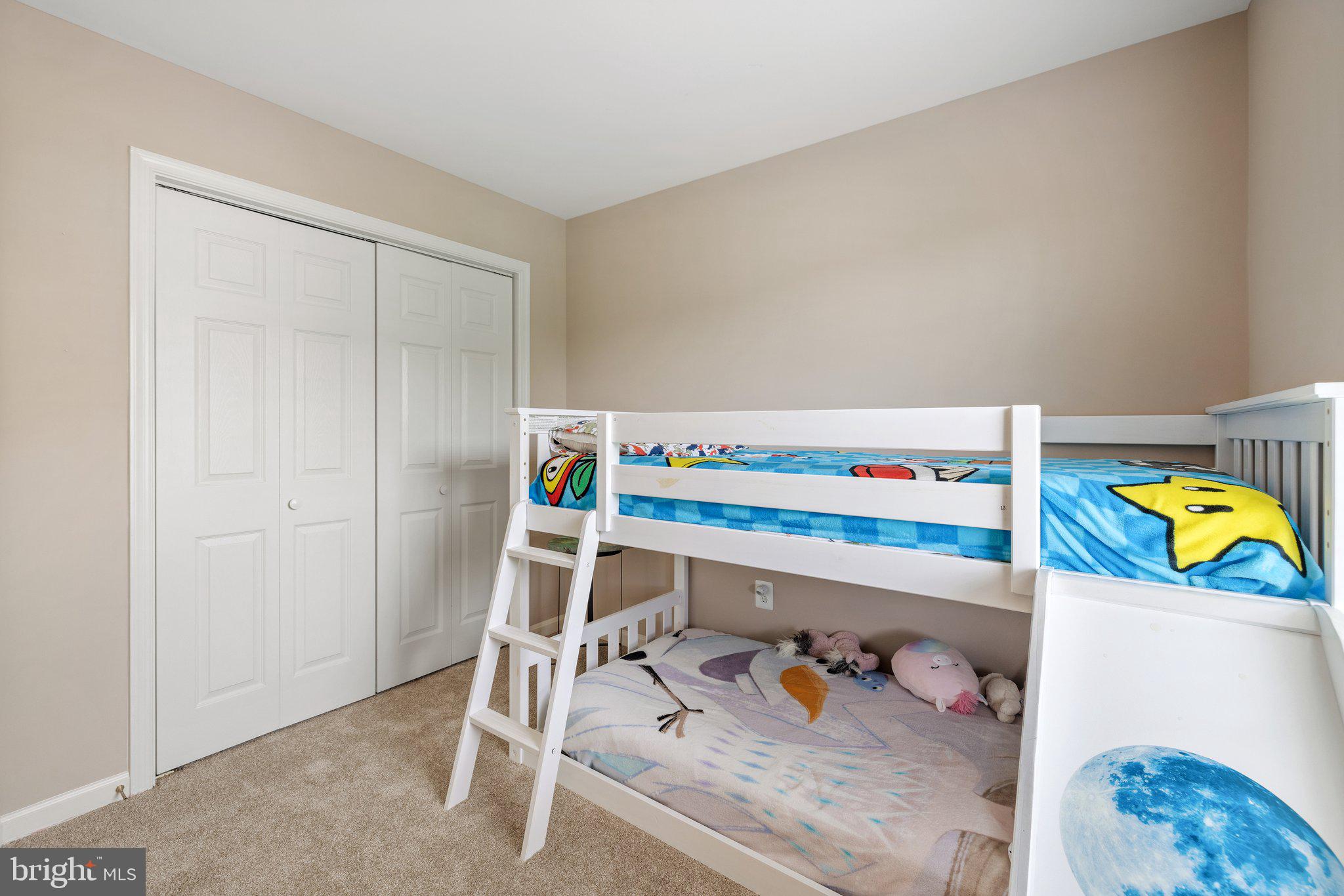 THE MEWS AT MENLOUGH - Residential