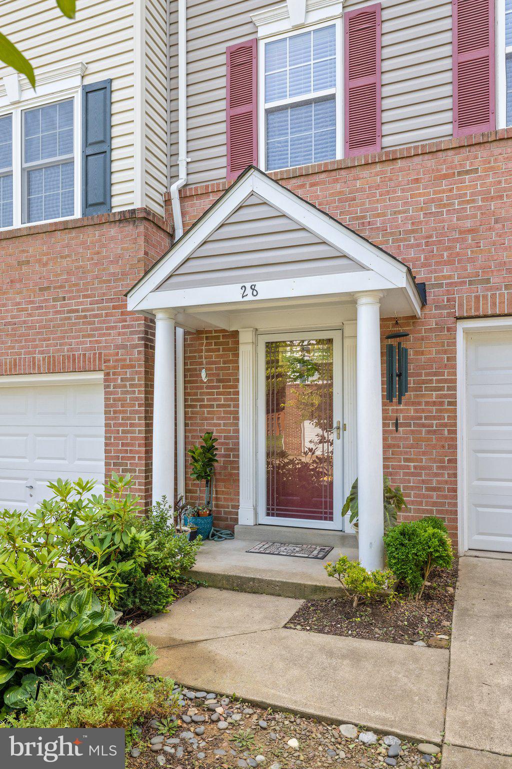 THE MEWS AT MENLOUGH - Residential