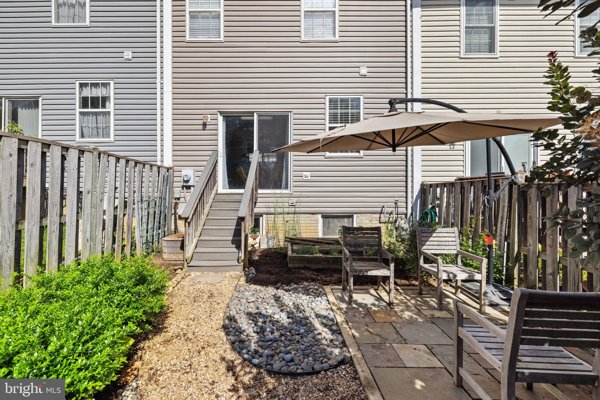 THE MEWS AT MENLOUGH - Residential