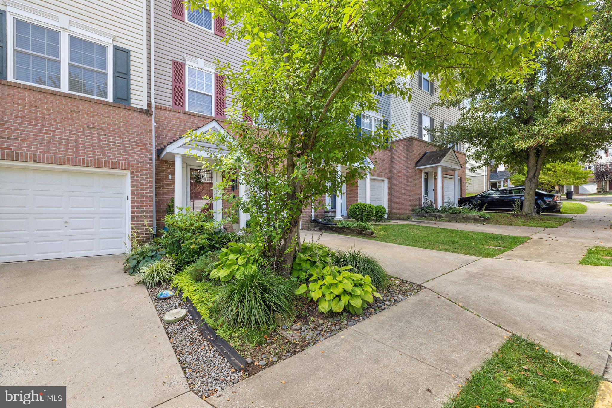 THE MEWS AT MENLOUGH - Residential
