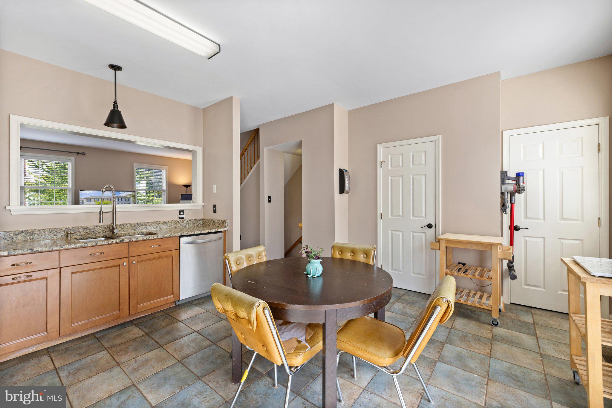 THE MEWS AT MENLOUGH - Residential