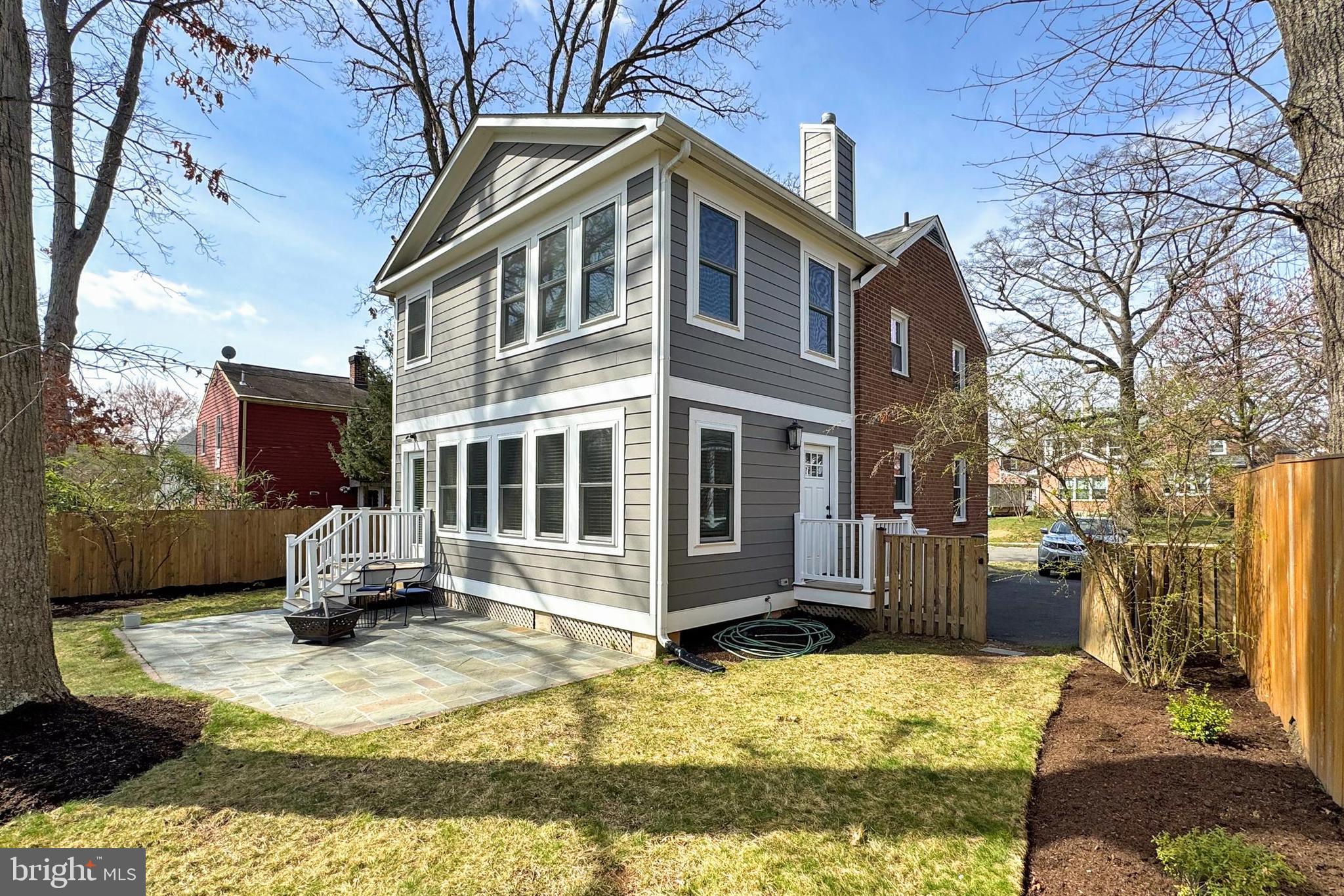 ARLINGTON FOREST - Residential