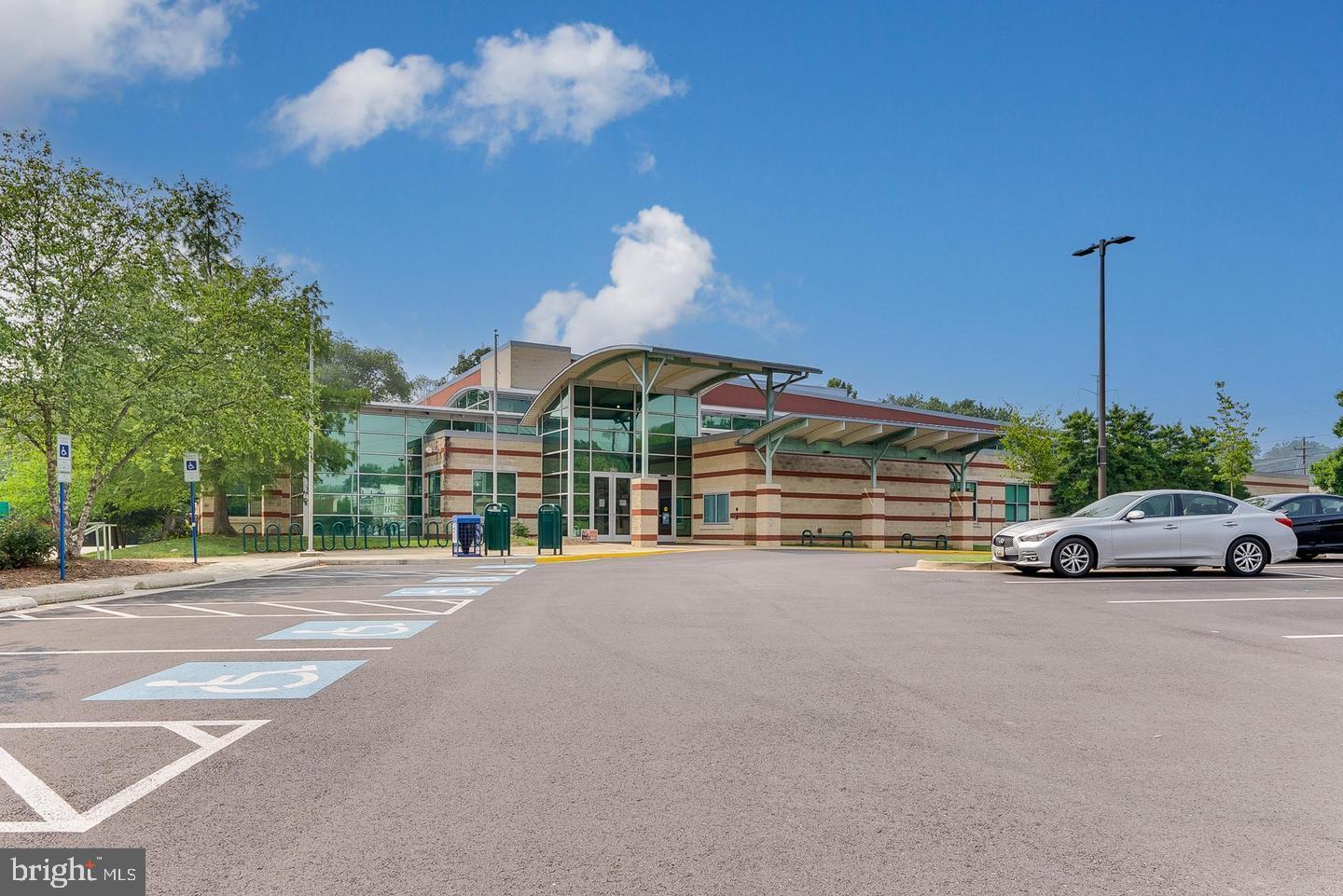 ARLINGTON FOREST - Residential