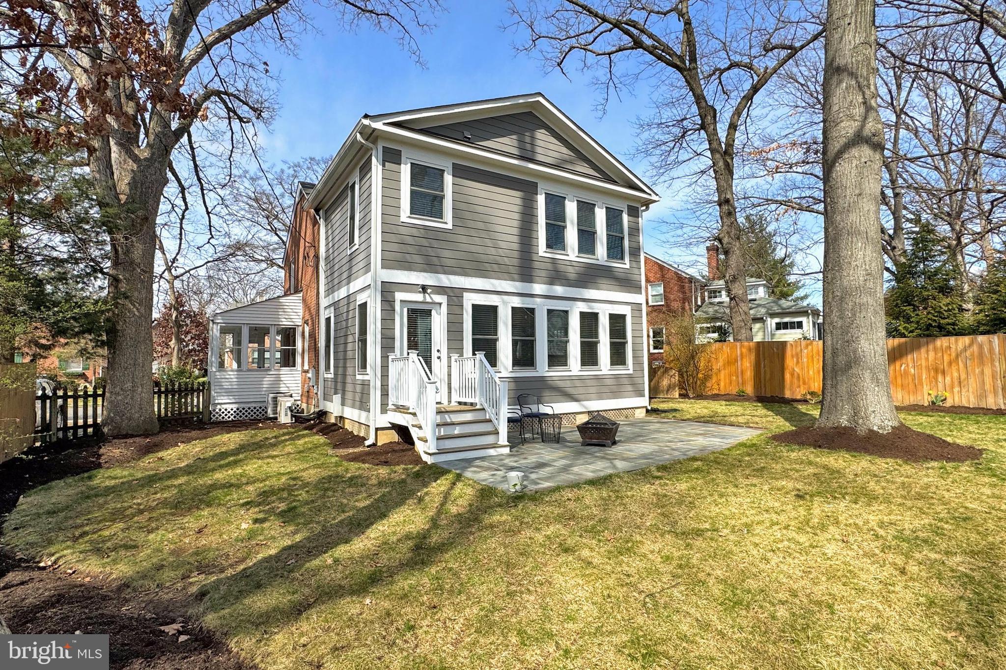 ARLINGTON FOREST - Residential