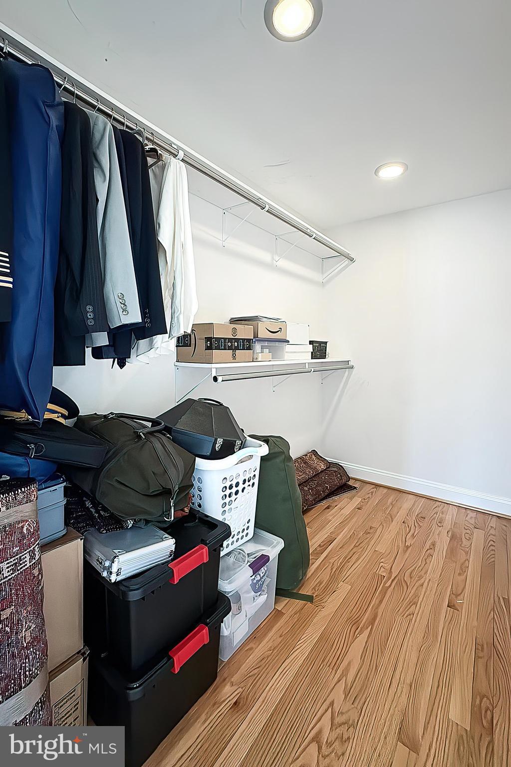 ARLINGTON FOREST - Residential