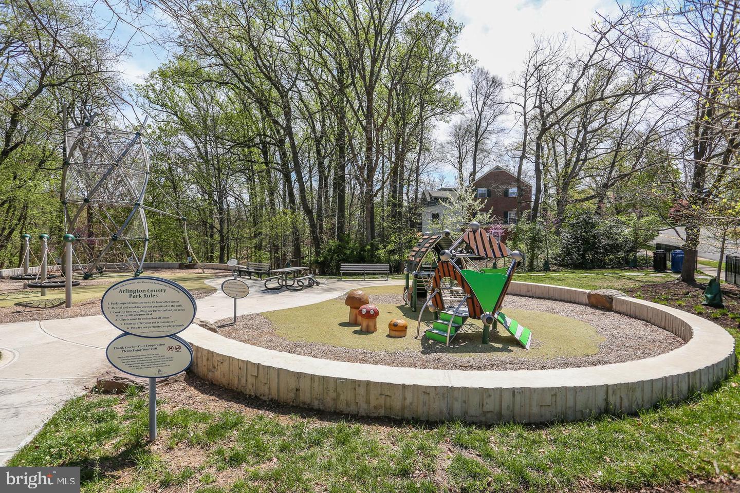 ARLINGTON FOREST - Residential