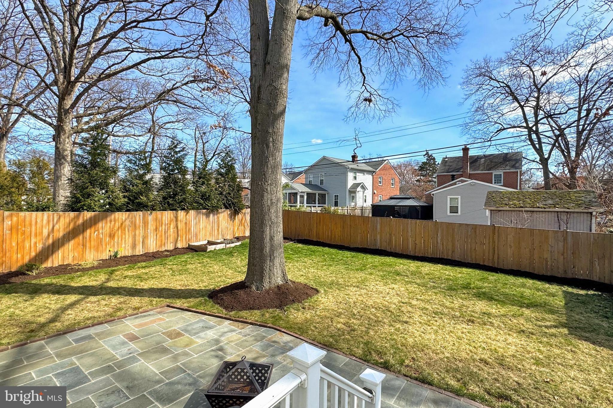 ARLINGTON FOREST - Residential