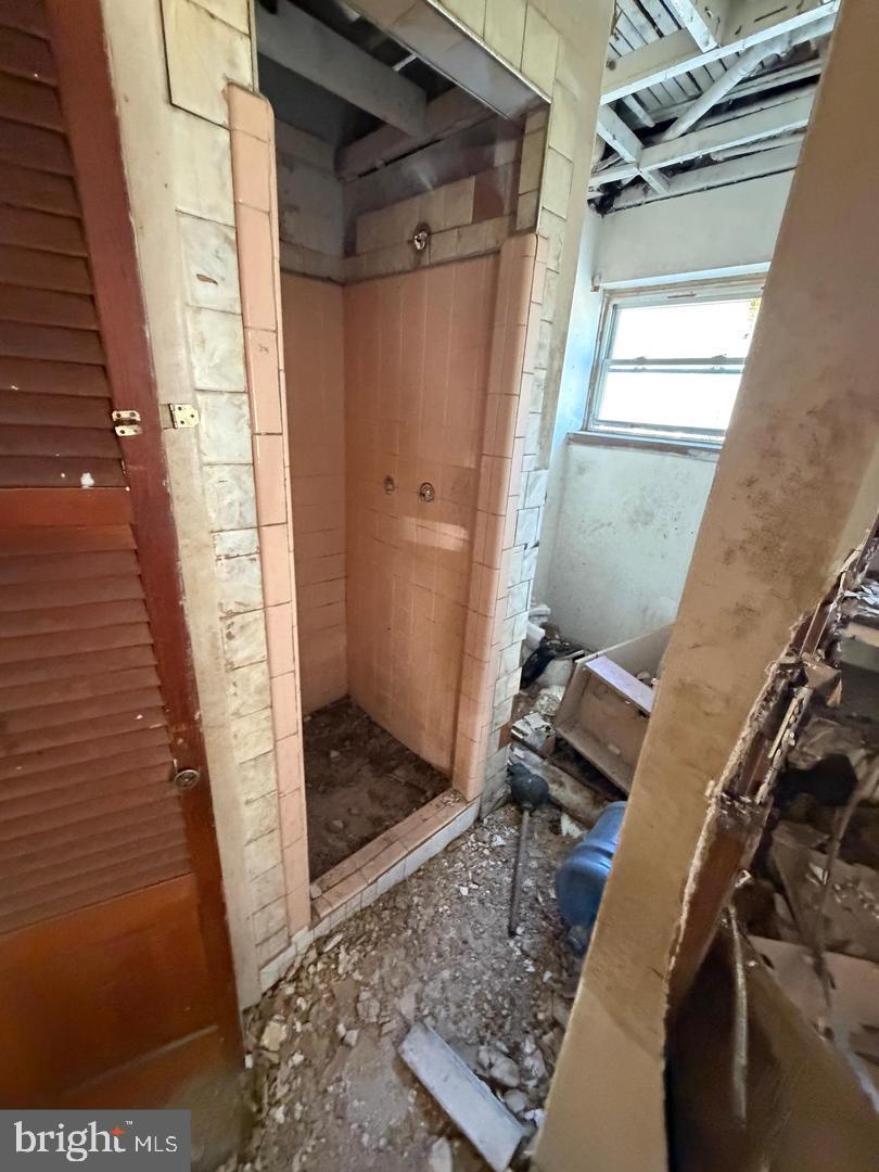 FRANKFORD - Residential Income