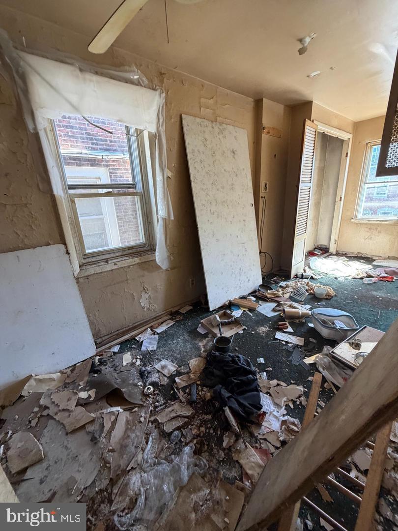 FRANKFORD - Residential Income