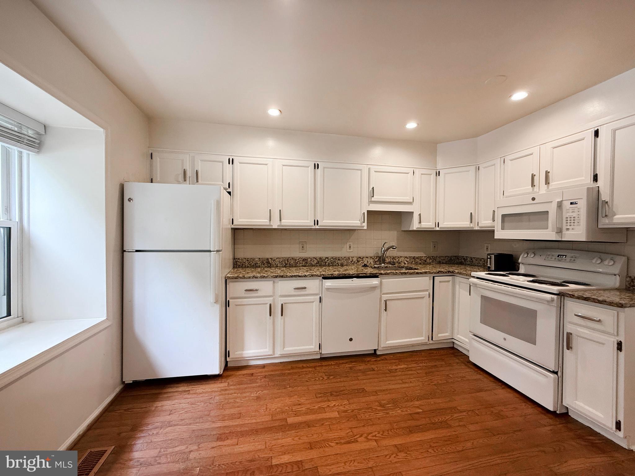 10240 ARIZONA CIRCLE 33