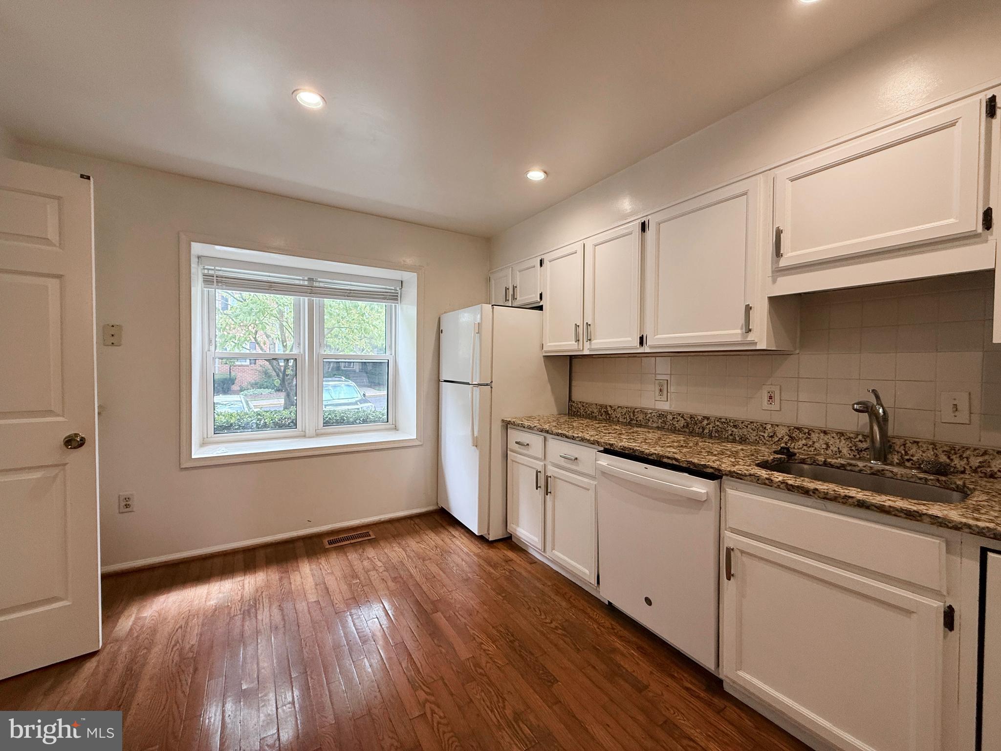 10240 ARIZONA CIRCLE 33