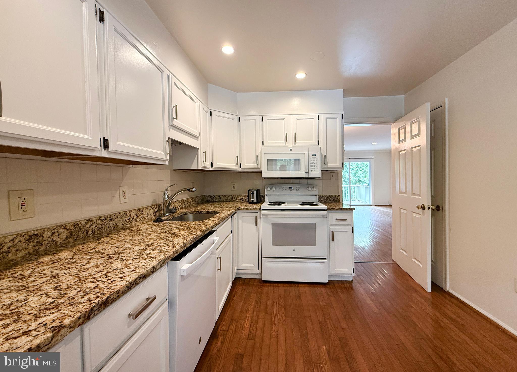 10240 ARIZONA CIRCLE 33