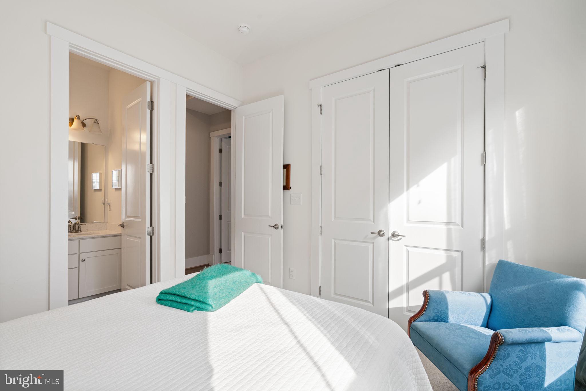 POTOMAC SHORES - Residential