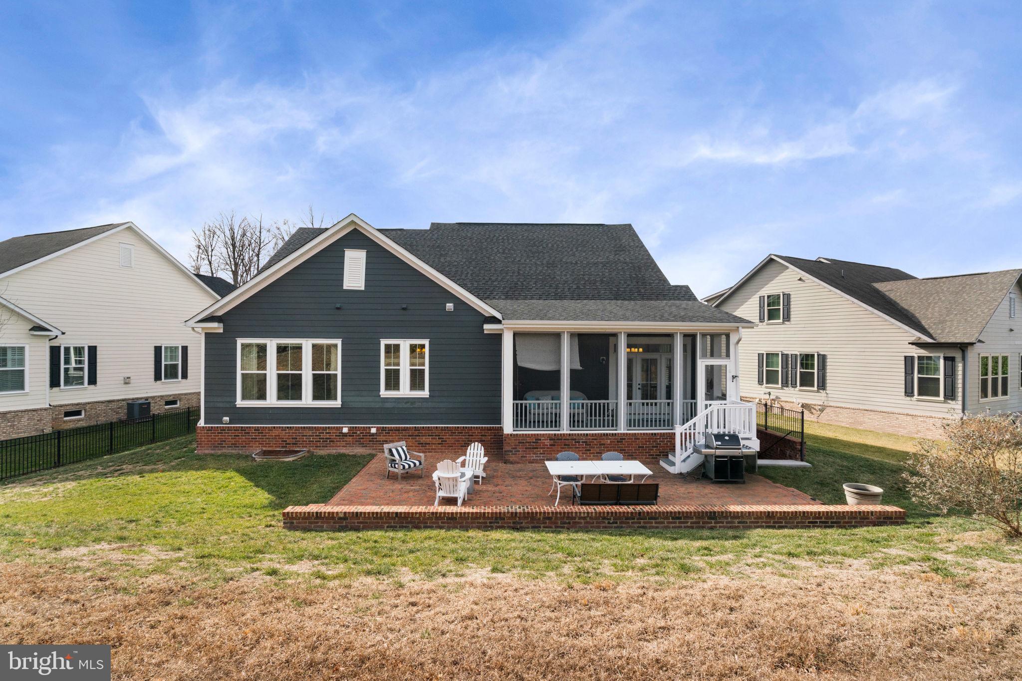 POTOMAC SHORES - Residential