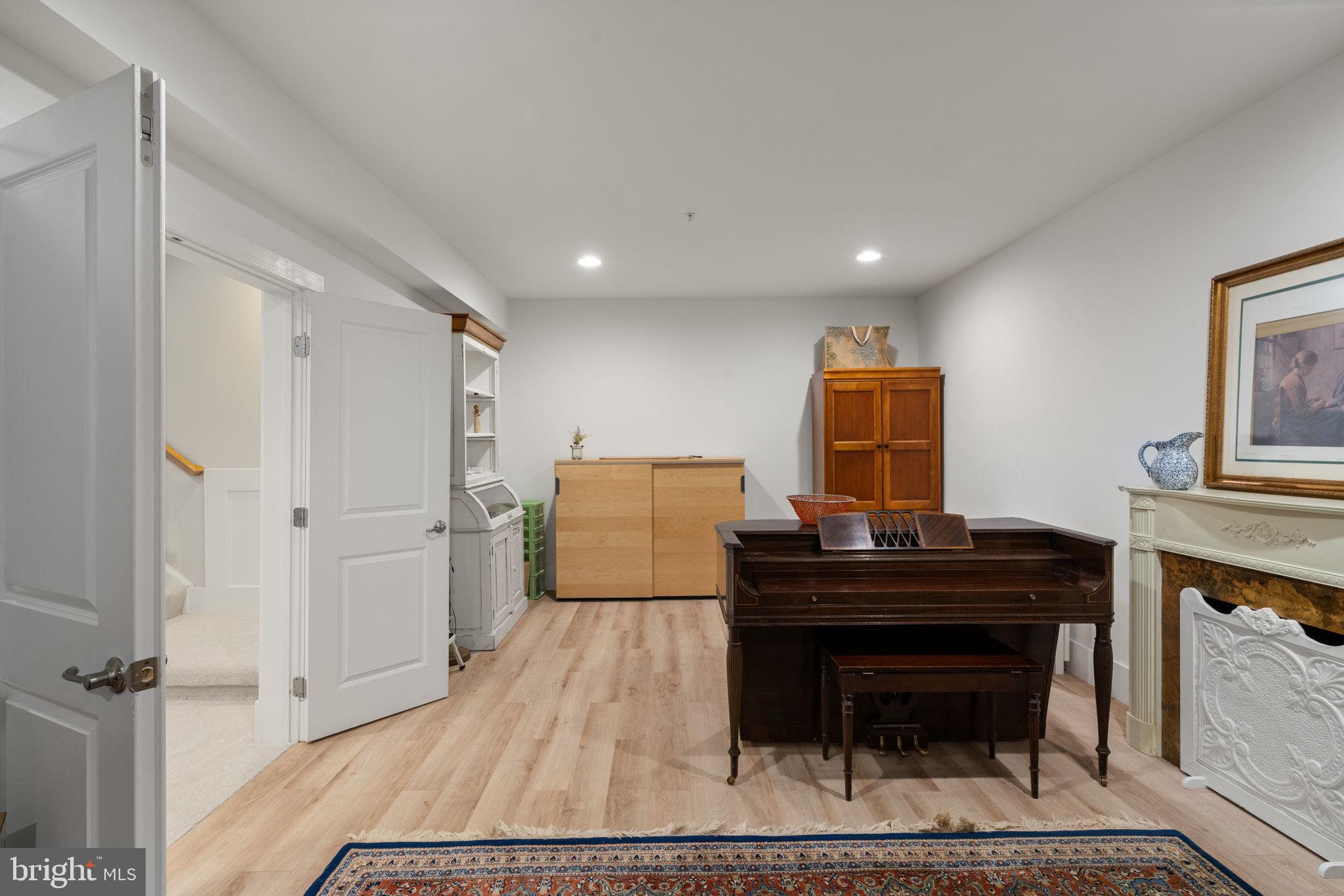 POTOMAC SHORES - Residential