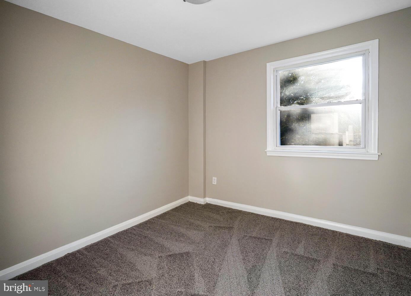 LOCH RAVEN - Residential