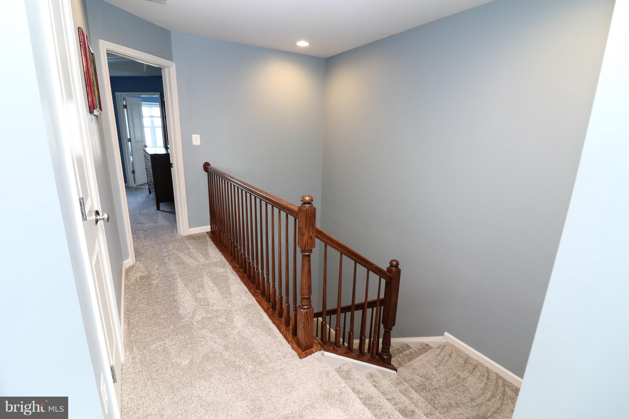 STRATSHIRE CROSSING - Residential